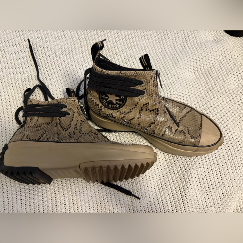 Converse Run Star Hike Snakeskin